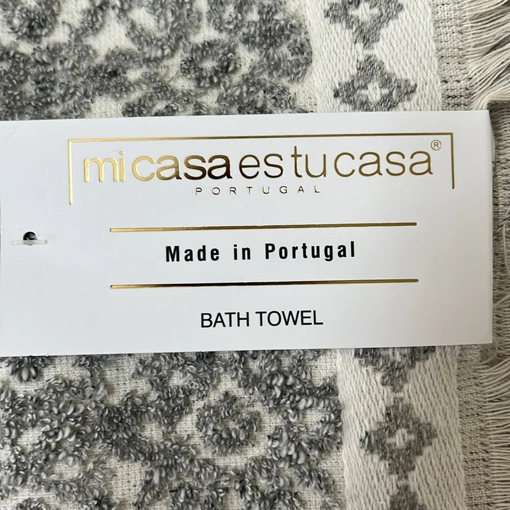 2 sets of gorgeous fringed bath towels by Mi Casa Es Tu Casa - NWT